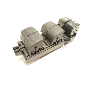 MANDO ELEVALUNAS DELANTERO IZQUIERDO 840400D020 