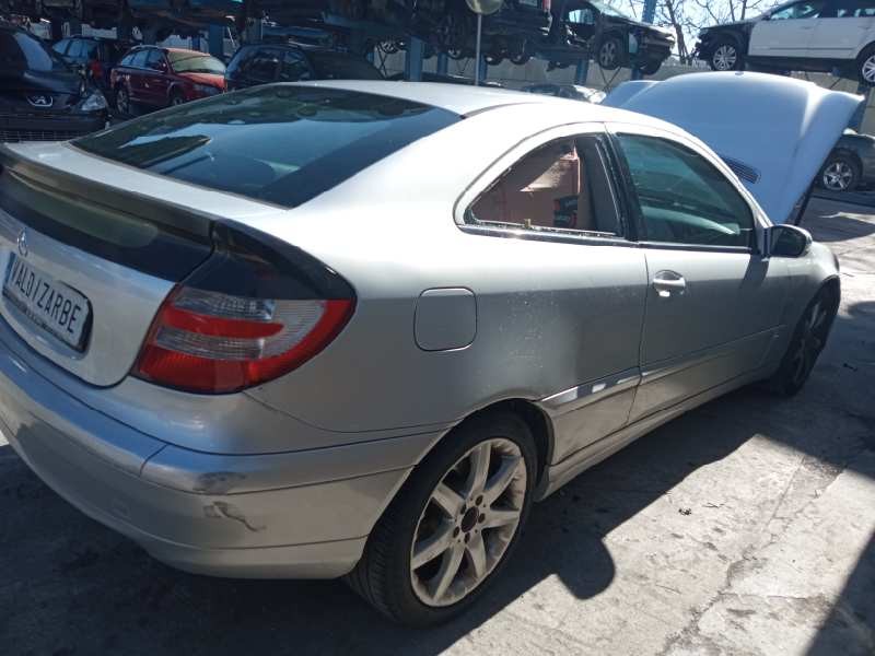 mercedes-benz clase c (w203) sportcoupe del año 2004