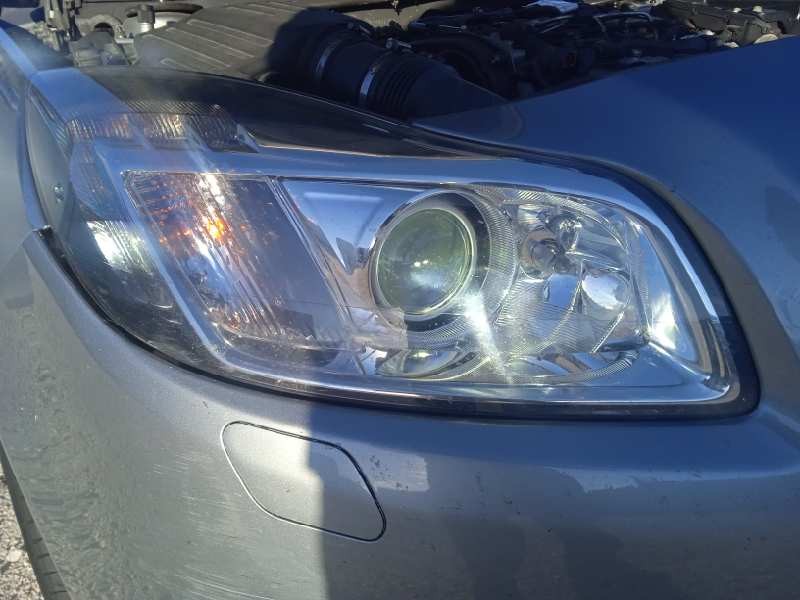 opel insignia berlina del año 2011