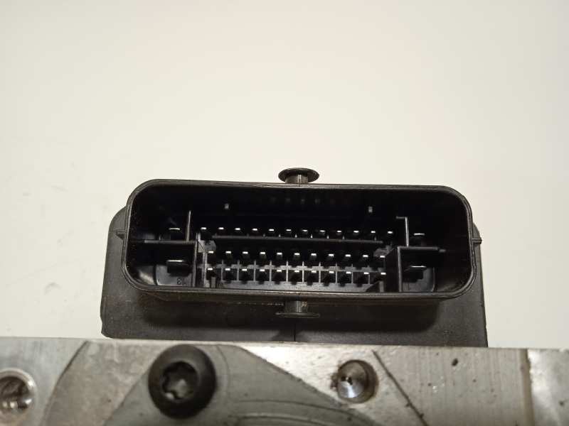 Recambio de abs para kia cee´d tech referencia OEM IAM 58920A2230 6158945200 A258920800