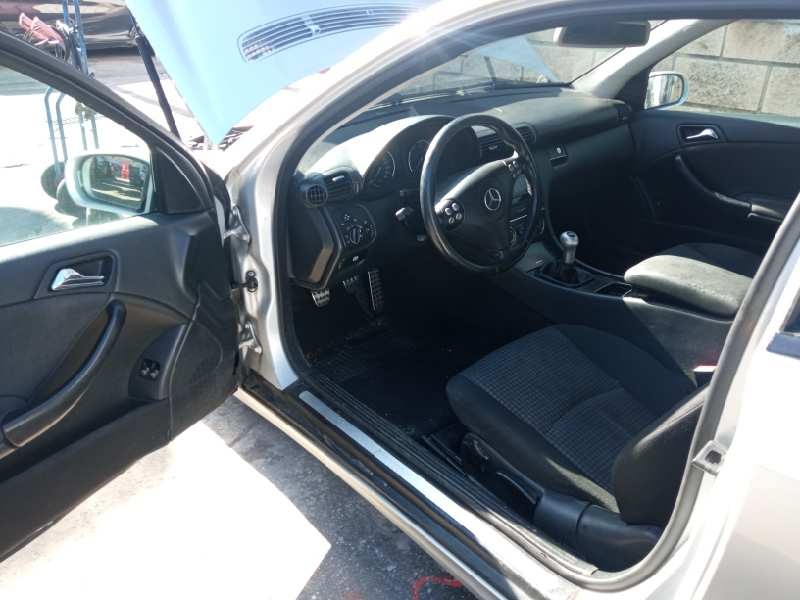 mercedes-benz clase c (w203) sportcoupe del año 2004