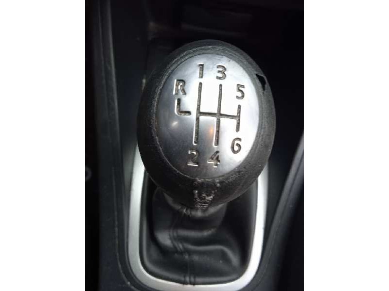 renault megane iii berlina 5 p del año 2010