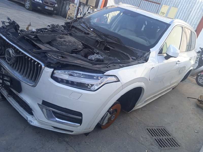 volvo xc90 del año 2021