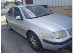 volkswagen bora berlina (1j2) del año 2001