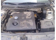 volkswagen bora berlina (1j2) del año 2001 2