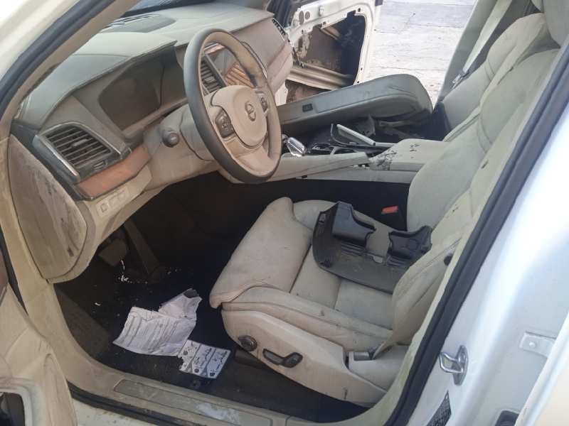 volvo xc90 del año 2021