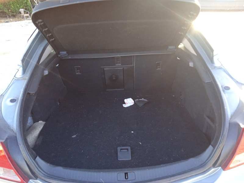 opel insignia berlina del año 2011