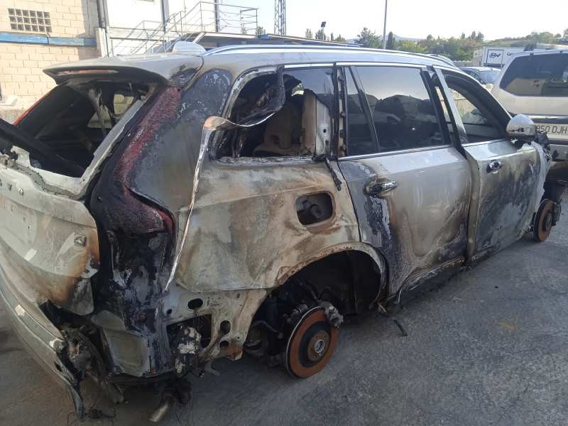 volvo xc90 del año 2021