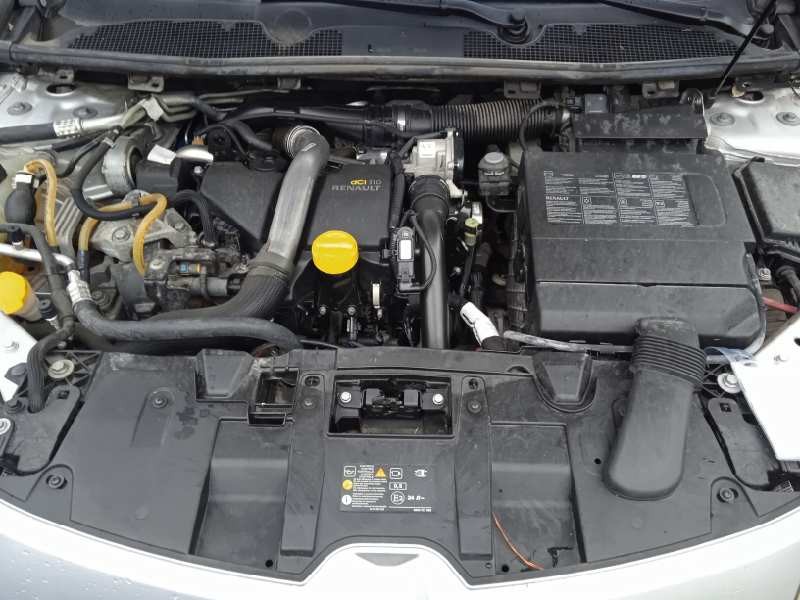 renault megane iii berlina 5 p del año 2010