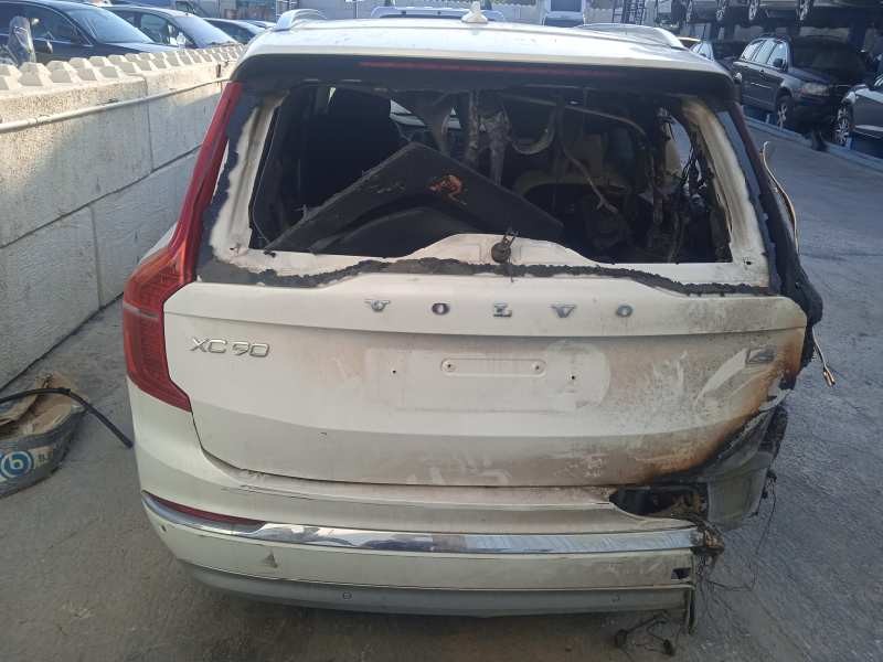 volvo xc90 del año 2021