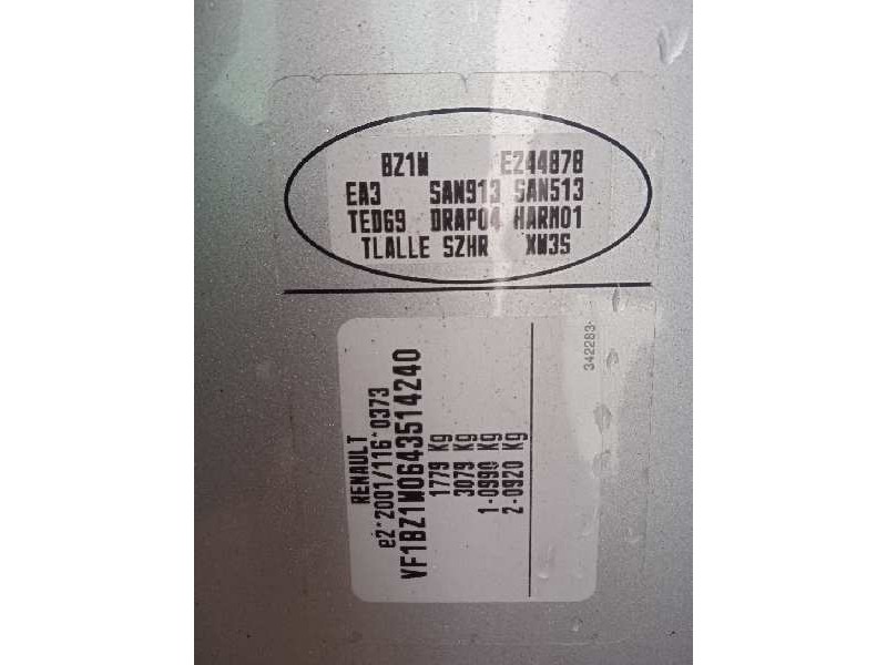 renault megane iii berlina 5 p del año 2010