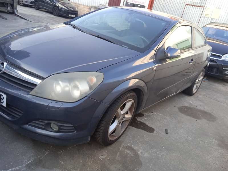 opel astra gtc del año 2006