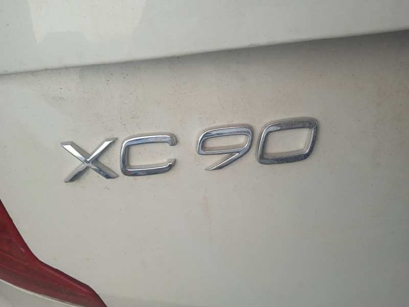 volvo xc90 del año 2021