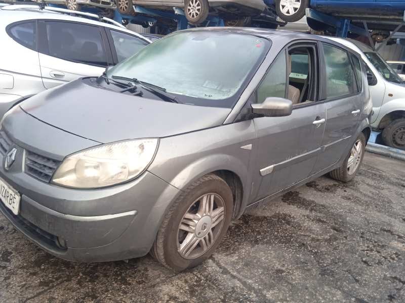 renault scenic ii del año 2004