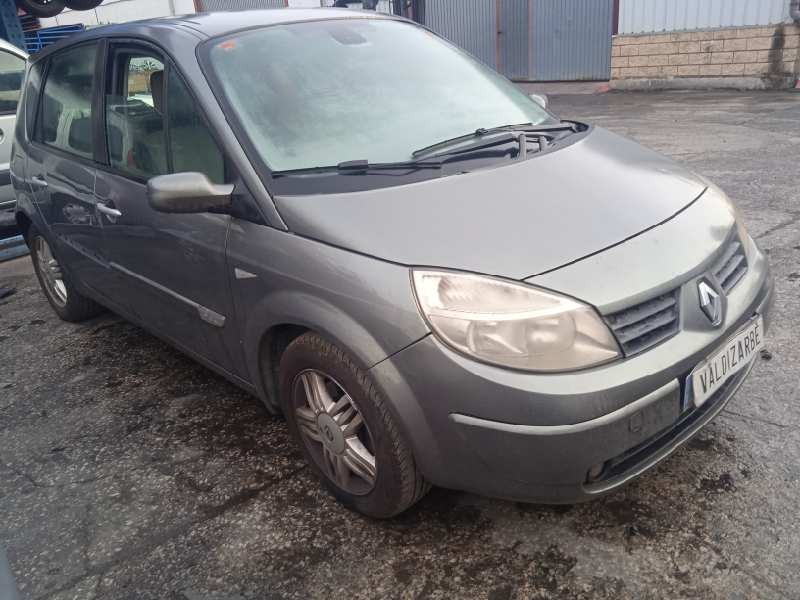 renault scenic ii del año 2004
