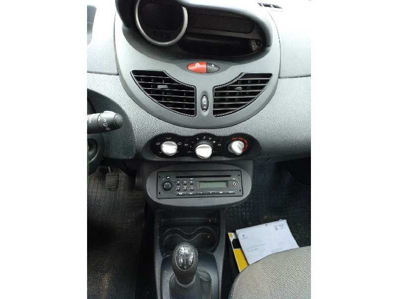 renault twingo del año 2011