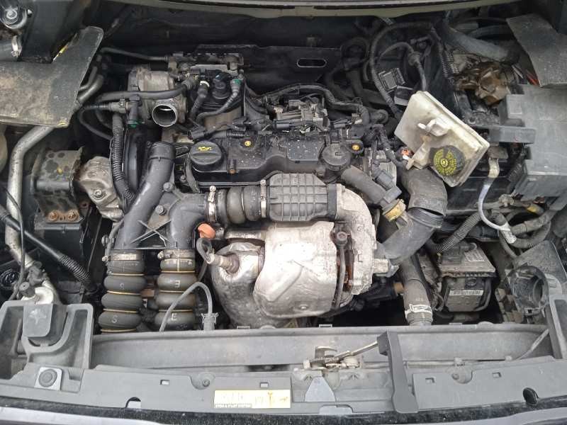 peugeot 5008 del año 2013