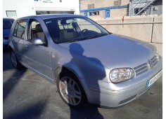 VOLKSWAGEN GOLF IV BERLINA (1J1)