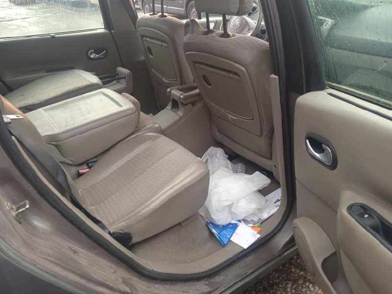 renault scenic ii del año 2004