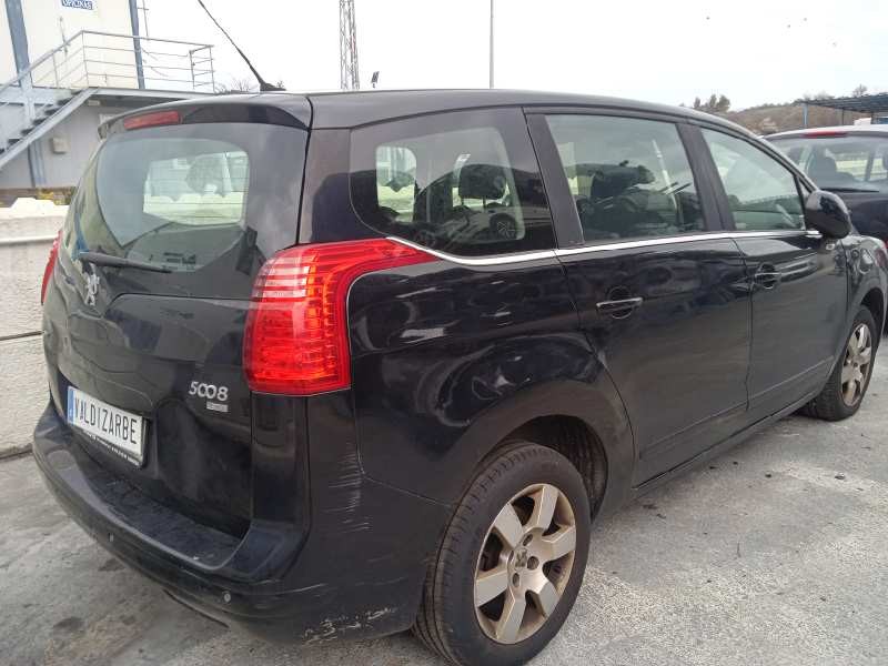 peugeot 5008 del año 2013