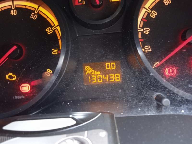 opel corsa d del año 2010