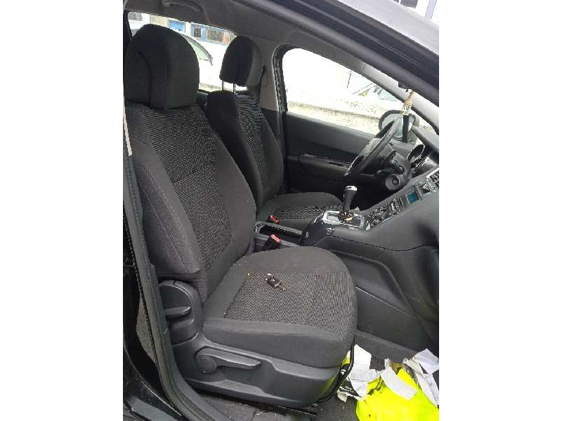 peugeot 5008 del año 2013