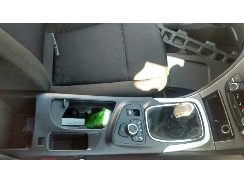 opel insignia berlina del año 2012