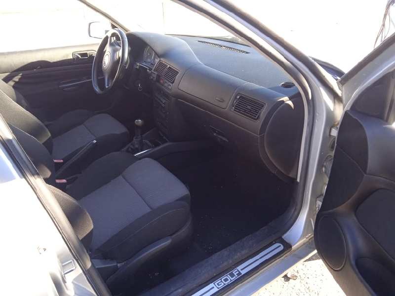 volkswagen golf iv berlina (1j1) del año 2002