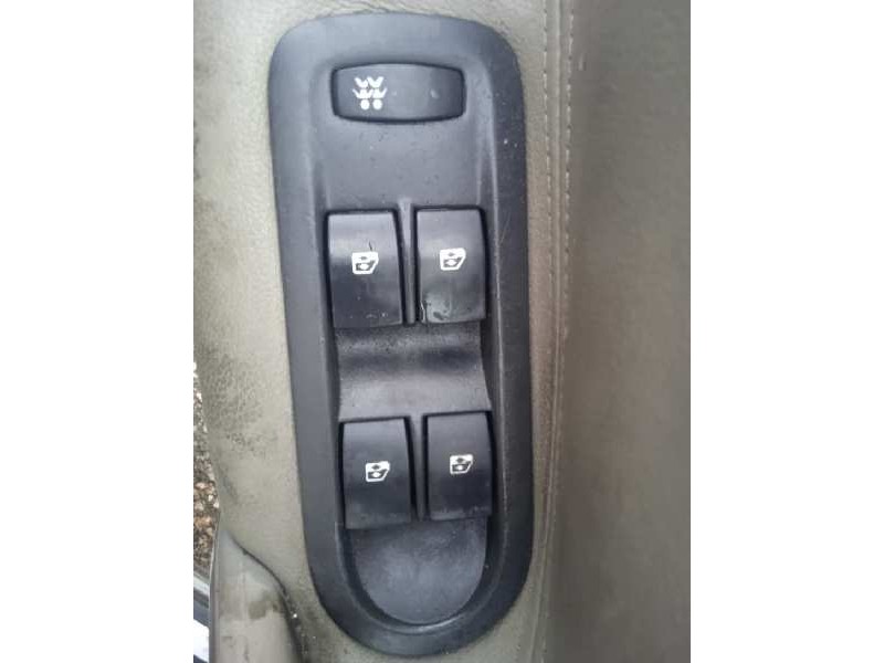 renault scenic ii del año 2004