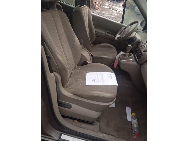 renault scenic ii del año 2004