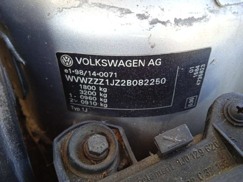 volkswagen golf iv berlina (1j1) del año 2002