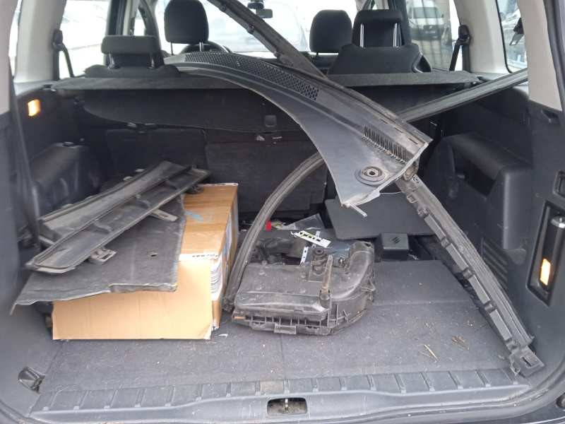 peugeot 5008 del año 2013