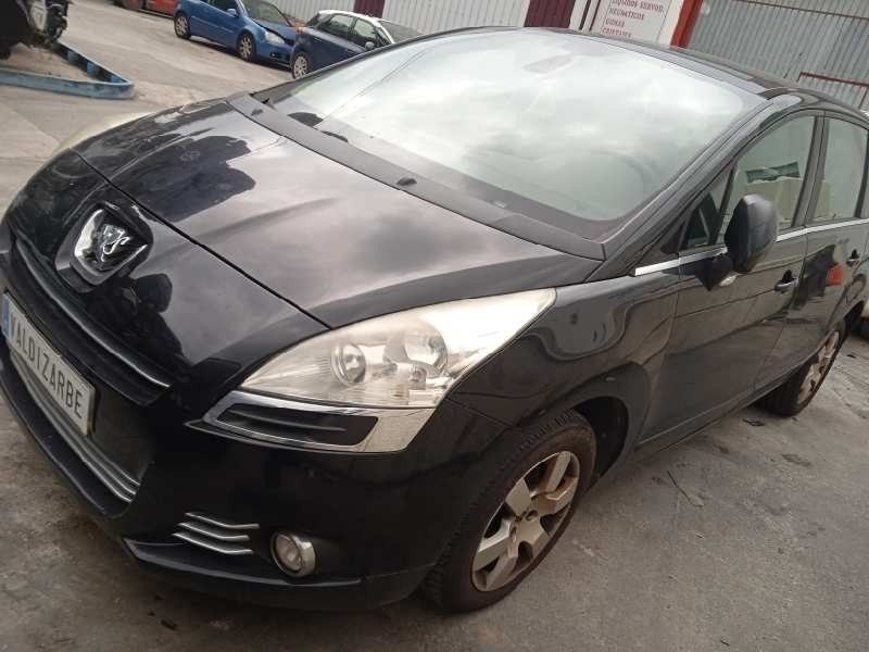 peugeot 5008 del año 2013