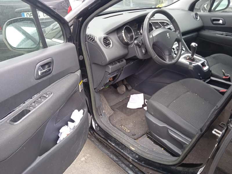 peugeot 5008 del año 2013