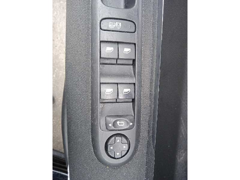 peugeot 5008 del año 2013