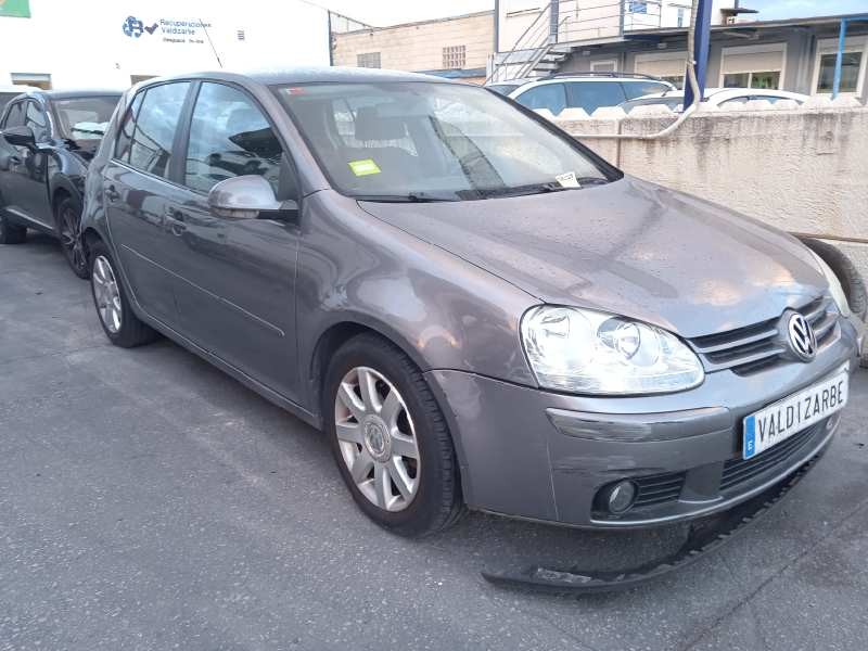 volkswagen golf v berlina (1k1) del año 2006