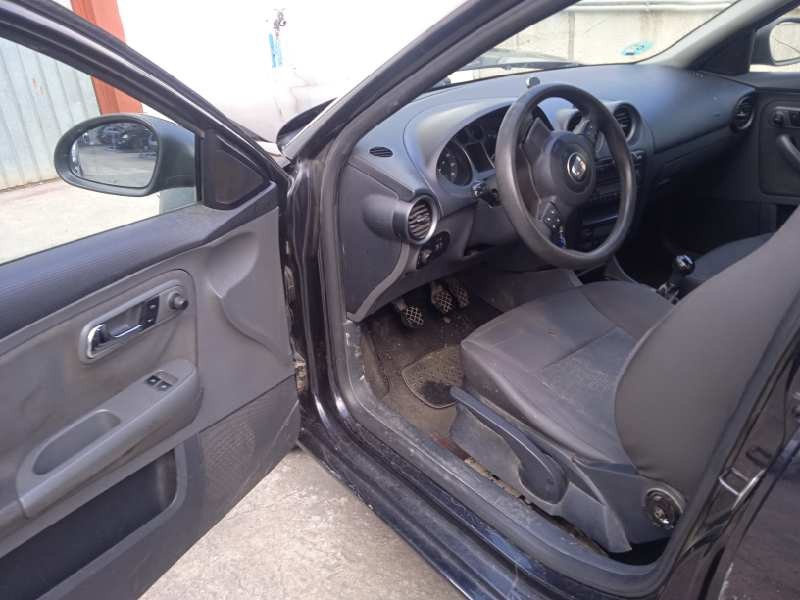 seat ibiza (6l1) del año 2006