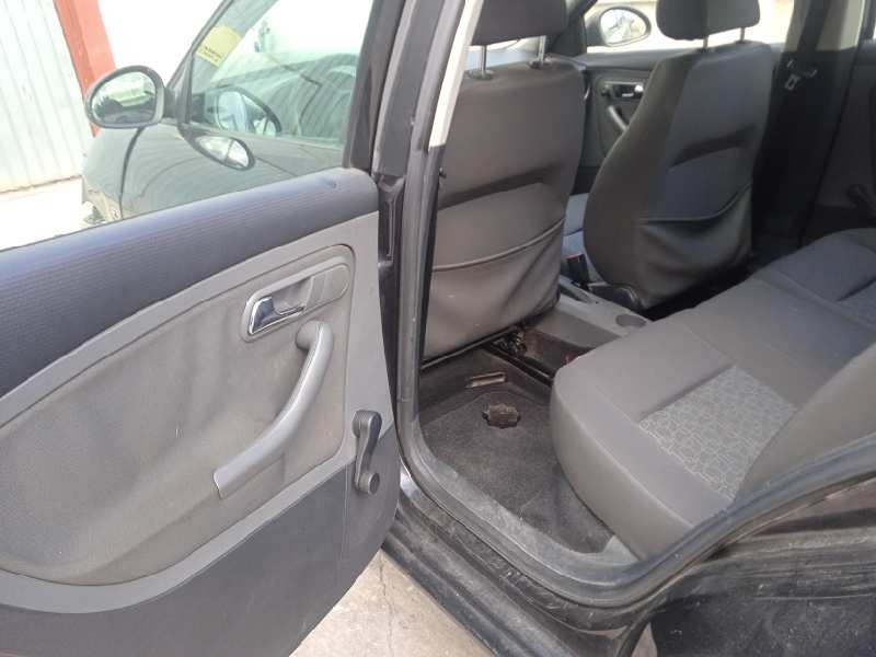 seat ibiza (6l1) del año 2006