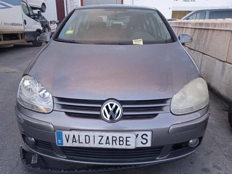 volkswagen golf v berlina (1k1) del año 2006