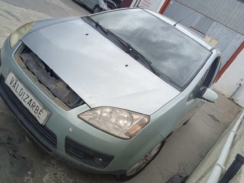 ford focus c-max (cap) del año 2004