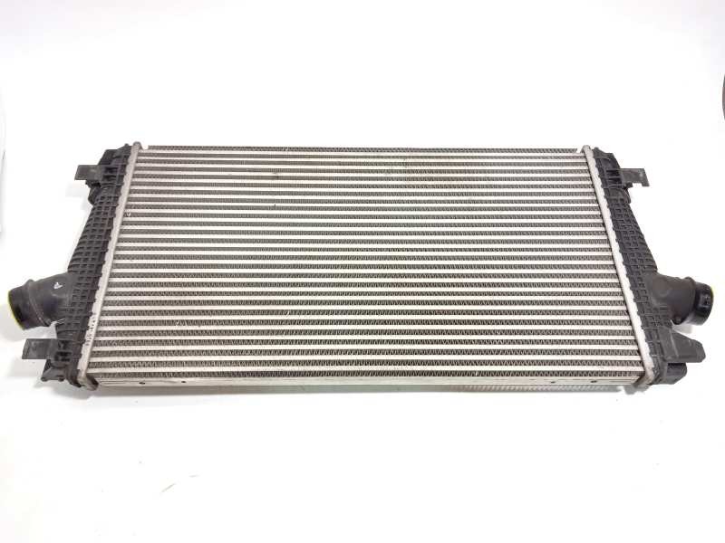 Recambio de intercooler para opel astra j lim. 1.6 cdti dpf referencia OEM IAM 13267647  