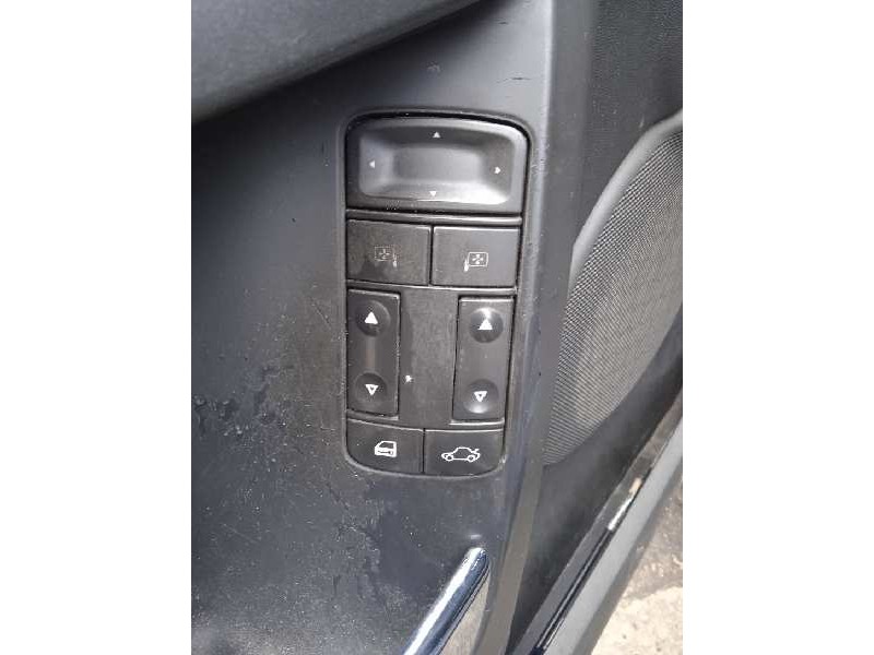 opel vectra c berlina del año 2003