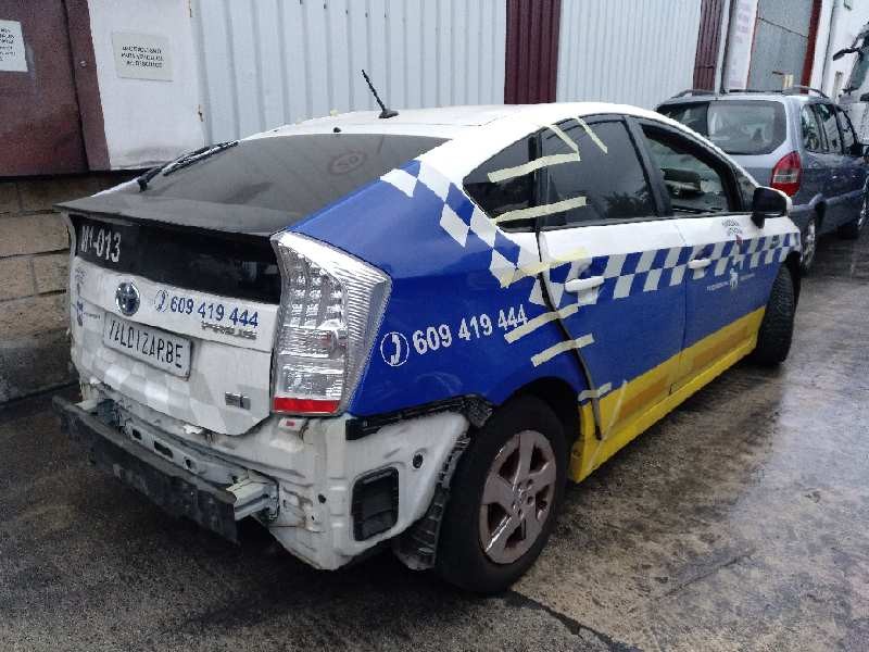 toyota prius (nhw30) del año 2011