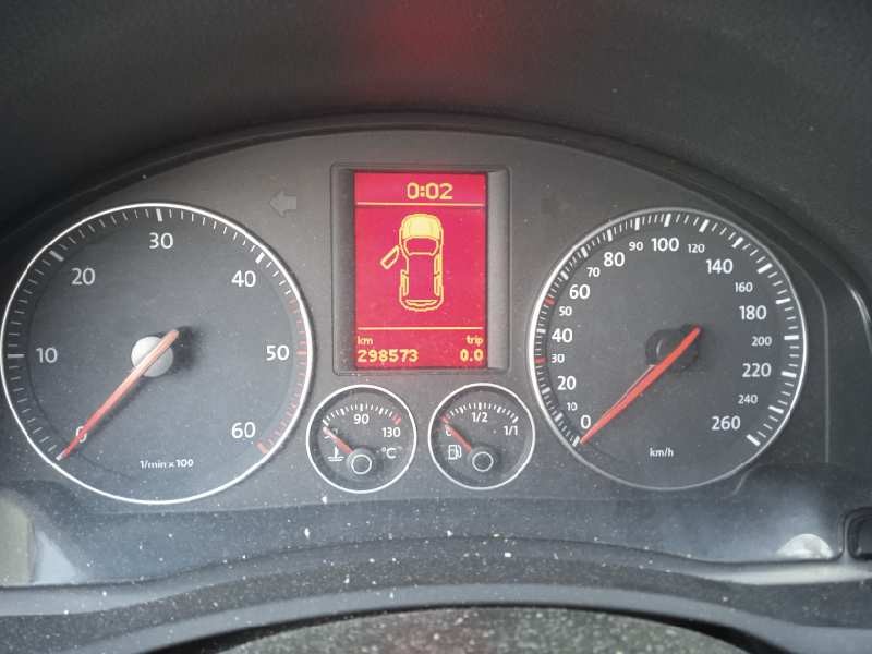 volkswagen golf v berlina (1k1) del año 2006