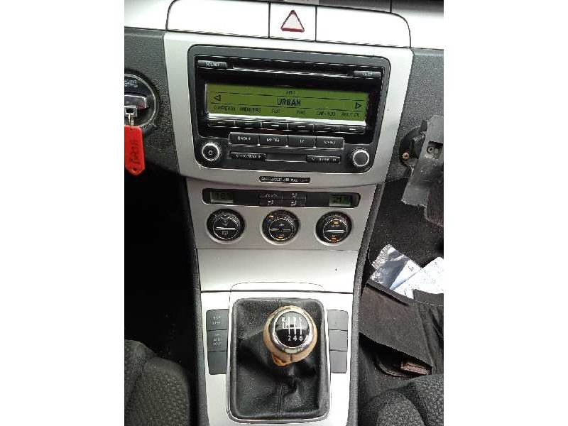 volkswagen passat variant (3c5) del año 2008