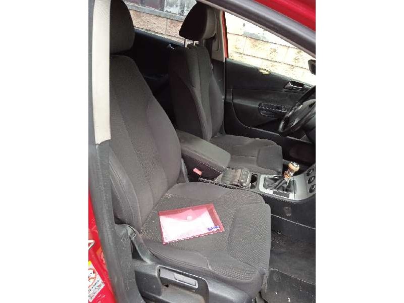 volkswagen passat variant (3c5) del año 2008