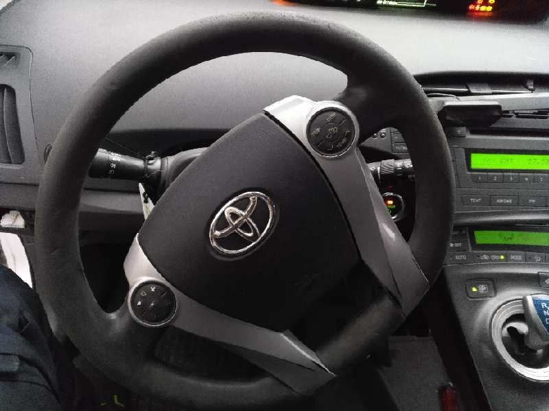 toyota prius (nhw30) del año 2011