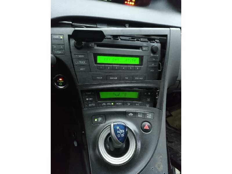 toyota prius (nhw30) del año 2011