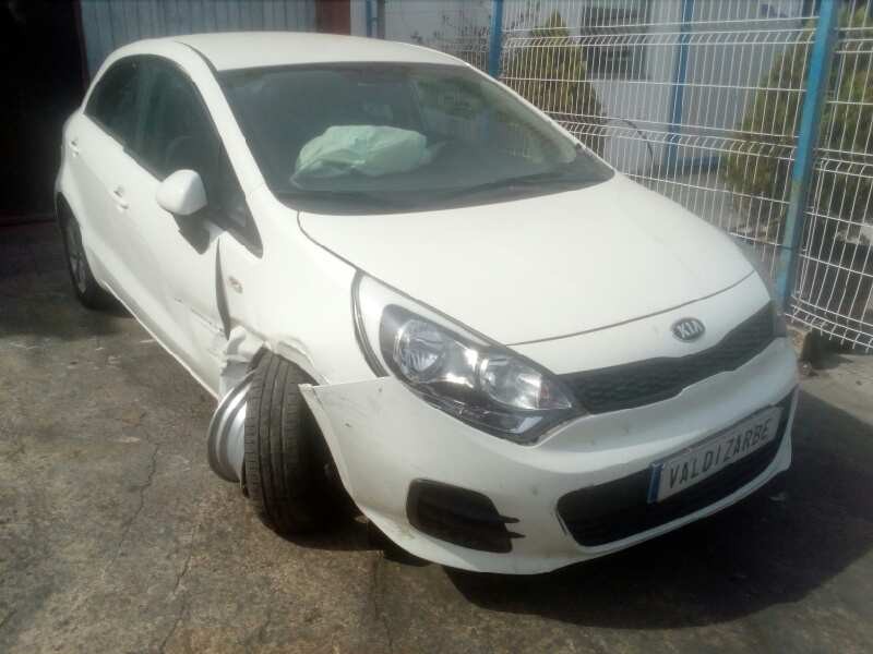 kia rio del año 2016