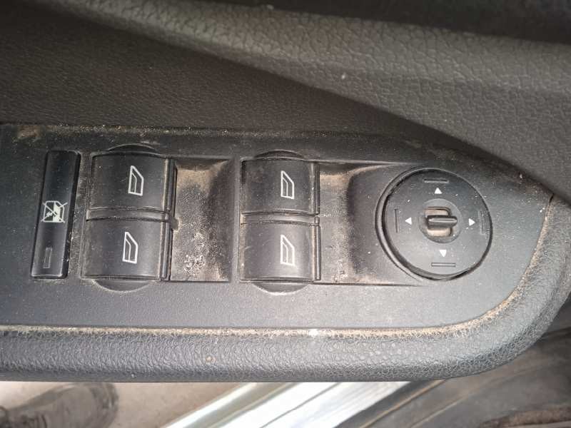 ford focus c-max (cap) del año 2004